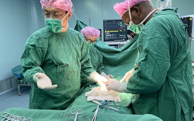 Advanced robotic surgical system in modern operating room